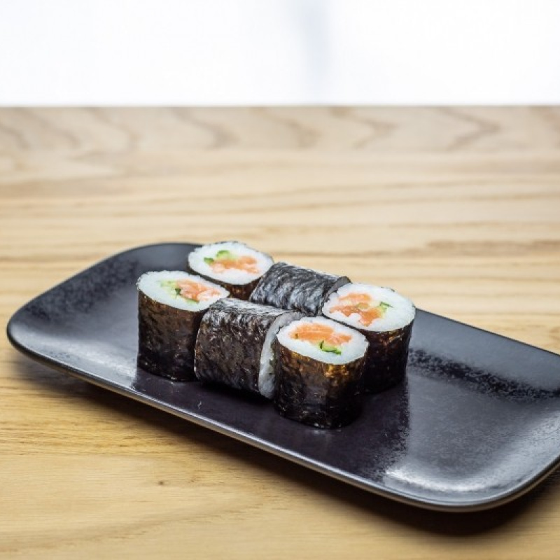 Maki saumon concombre fromage frais