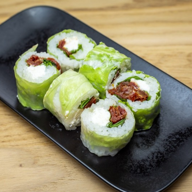 Spring chèvre frais roquette tomates séchées